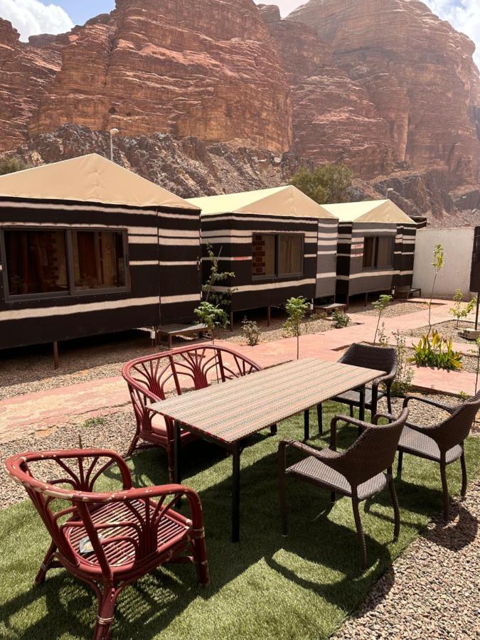 Wadi Rum Oryx Hostel & Tours Экстерьер фото