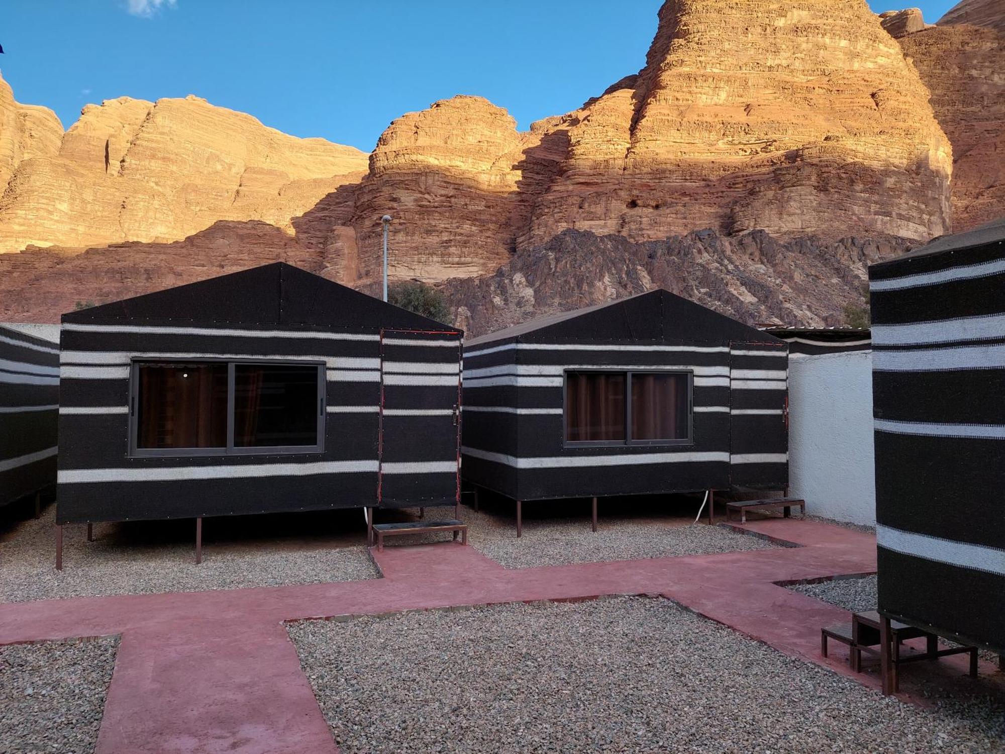 Wadi Rum Oryx Hostel & Tours Номер фото