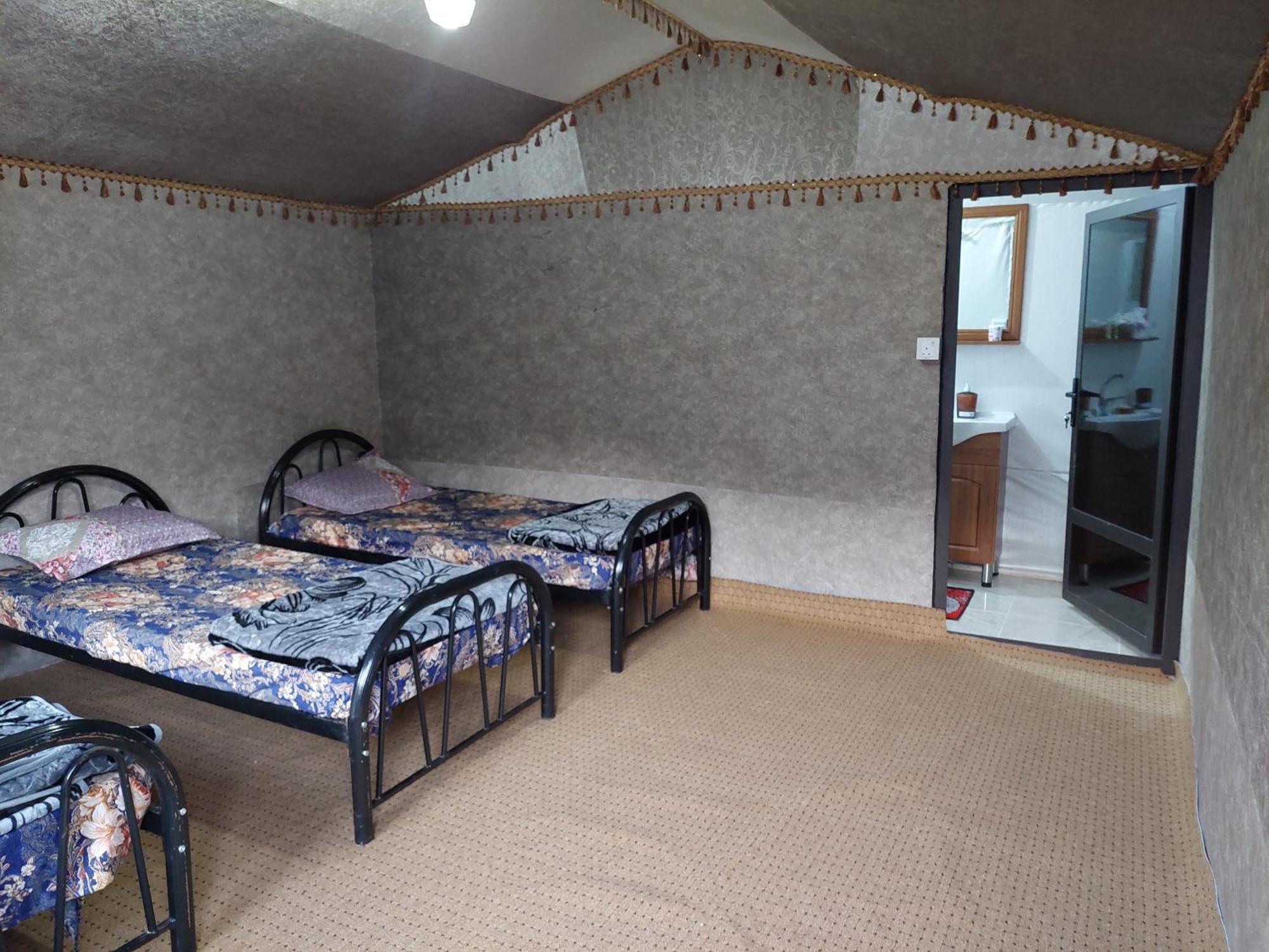 Wadi Rum Oryx Hostel & Tours Номер фото