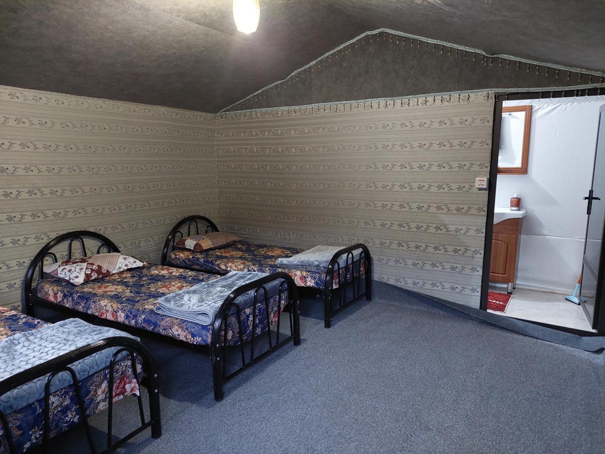 Wadi Rum Oryx Hostel & Tours Номер фото